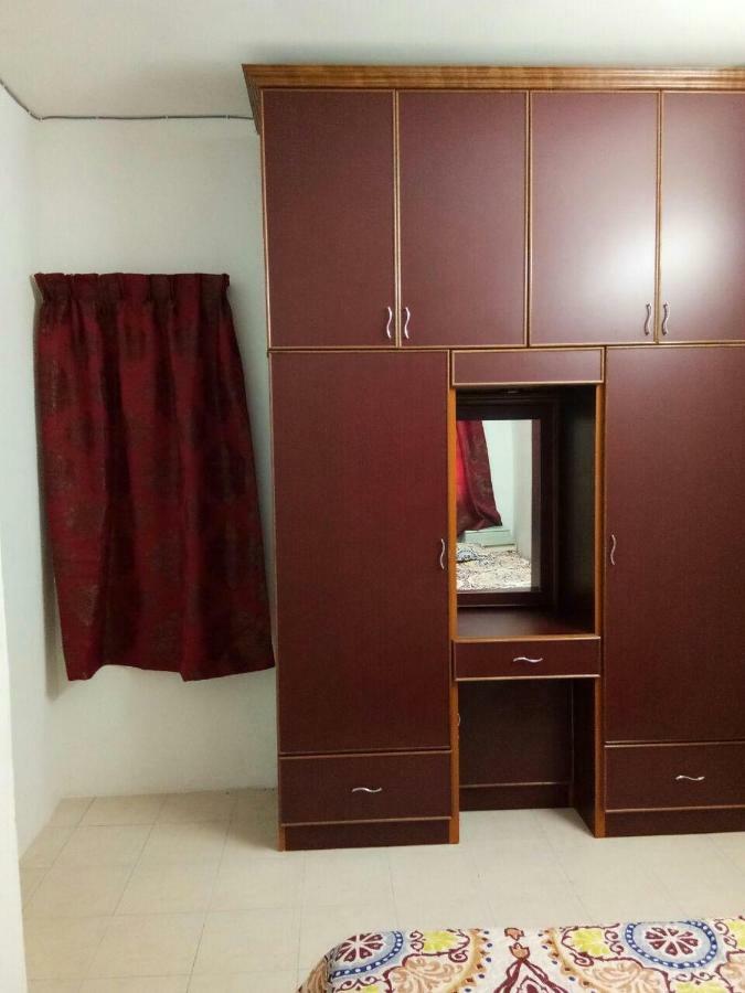 Homestay Mama Razzin Куала-Кангсар Экстерьер фото